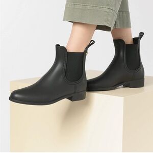 Women's Black Chelsea Rain Boots